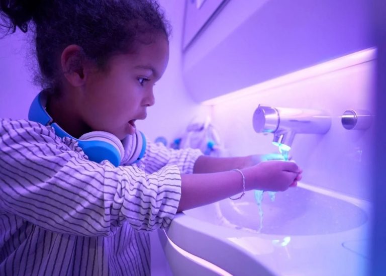 touchless toilet airbus