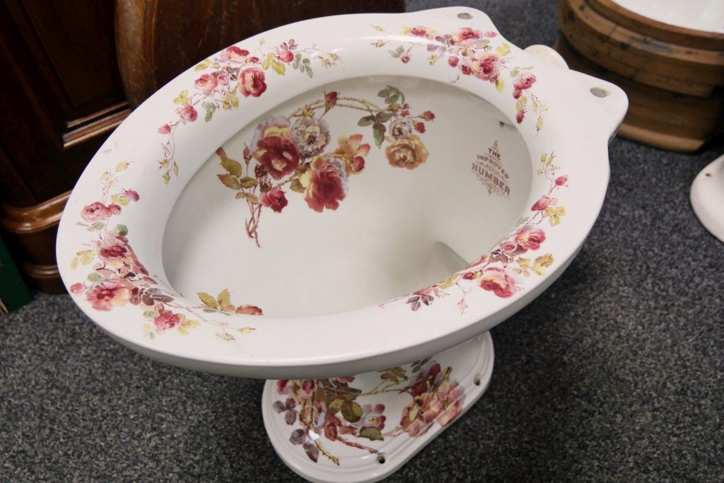 floral toilet