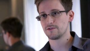 Edward Snowden sostiene che OpenAI ha tradito i diritti di ogni persona